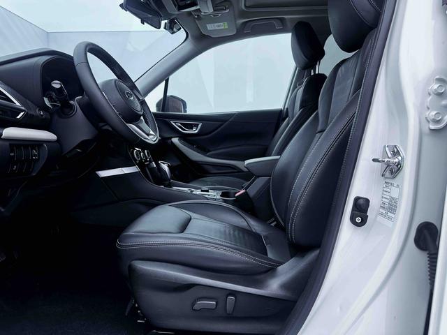 Subaru Forester 2022, фото 16