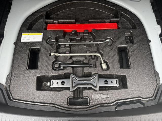 Toyota Corolla 2023, фото 14