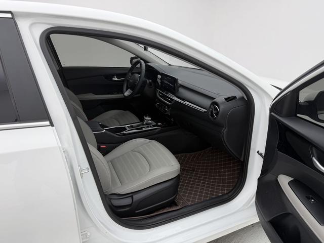 Kia K3 2023, фото 14