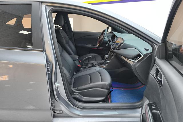 Chevrolet Onix 2022, фото 6