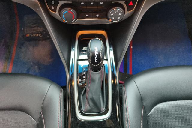 Chevrolet Onix 2022, фото 16