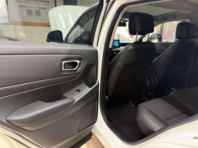 Honda Vezel 2023, фото 17