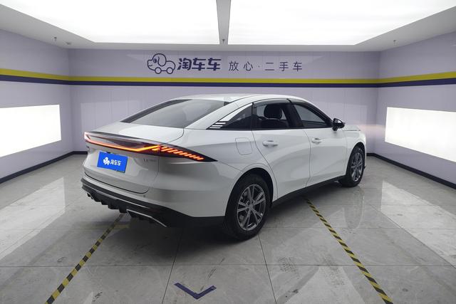Geely Galaxy L6 2025, фото 9