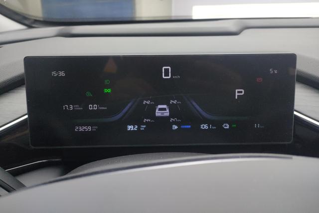 Geely Galaxy L6 2025, фото 17