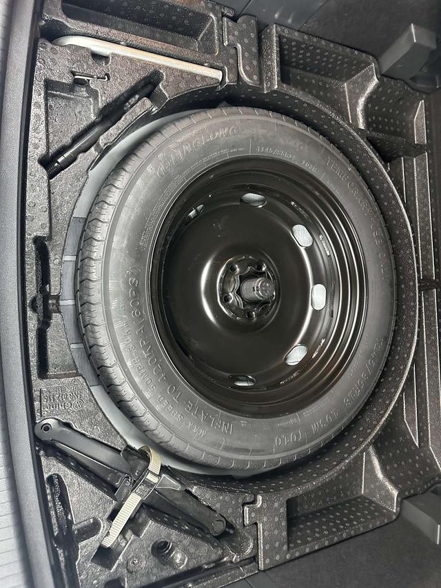Volkswagen Tiguan 2023, фото 17