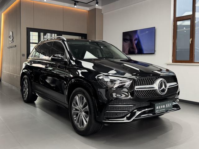 Mercedes-Benz GLE 2023, фото 3
