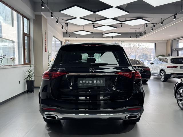 Mercedes-Benz GLE 2023, фото 5