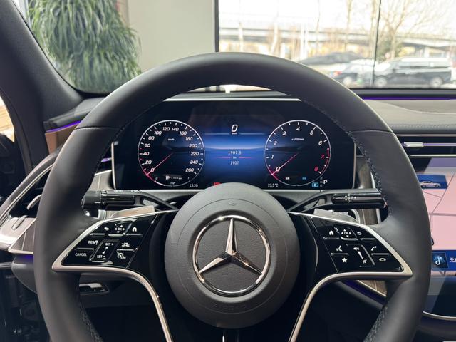 Mercedes-Benz E-Class 2025, фото 9