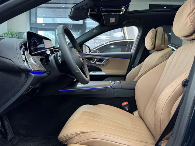 Mercedes-Benz E-Class 2025, фото 13