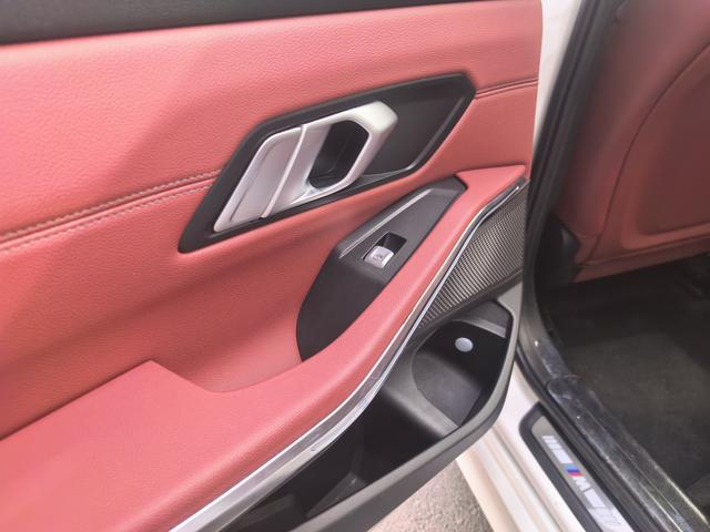 BMW 3 2023, фото 14