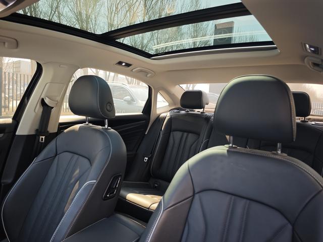 Volkswagen Passat 2022, фото 10