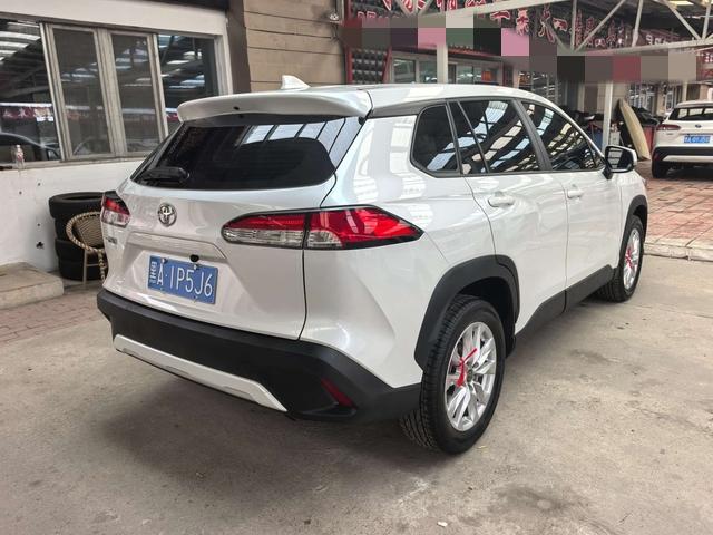 Toyota Corolla Cross 2023, фото 6