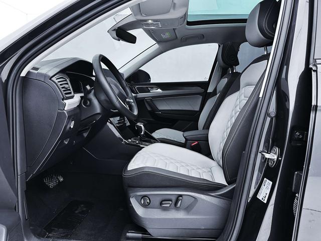 Volkswagen Tayron 2023, фото 16