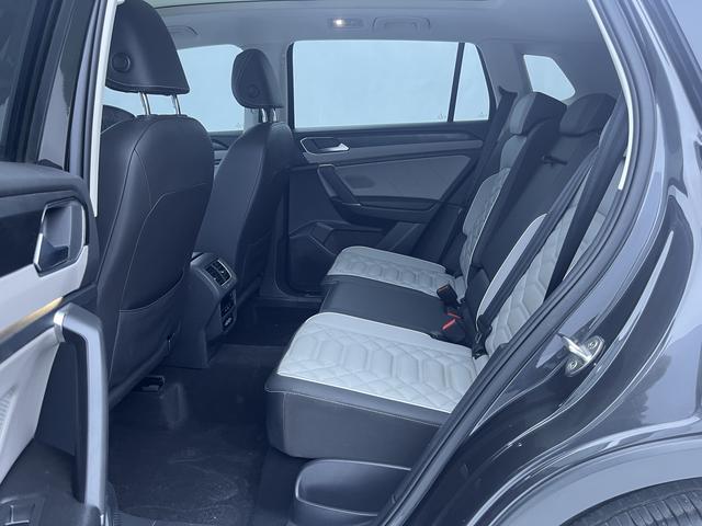 Volkswagen Tayron 2023, фото 15