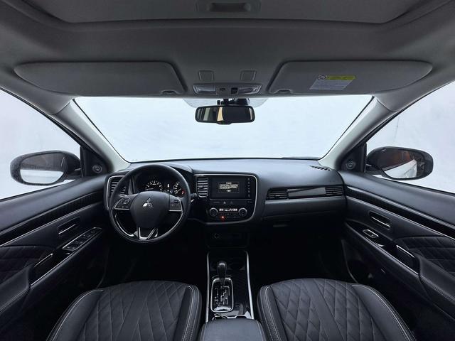 Mitsubishi Outlander 2021, фото 10