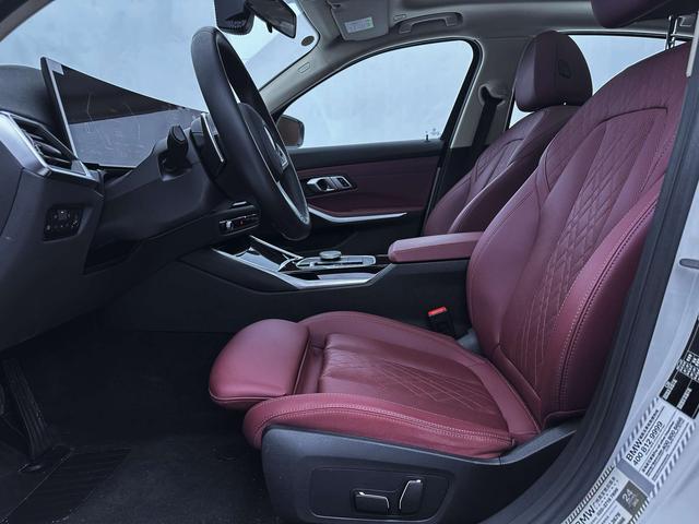 BMW 3 2023, фото 16