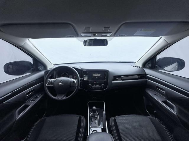 Mitsubishi Outlander 2021, фото 10