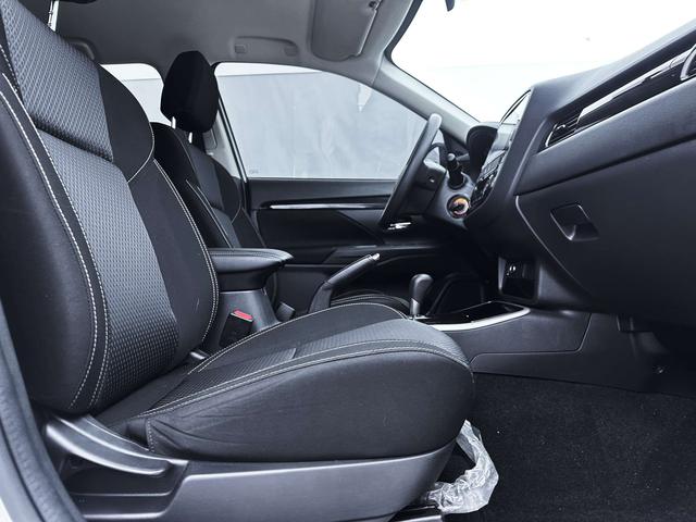 Mitsubishi Outlander 2021, фото 14
