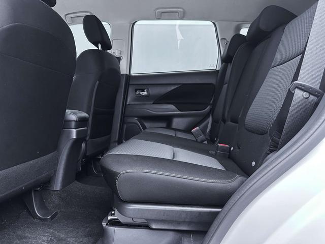 Mitsubishi Outlander 2021, фото 16
