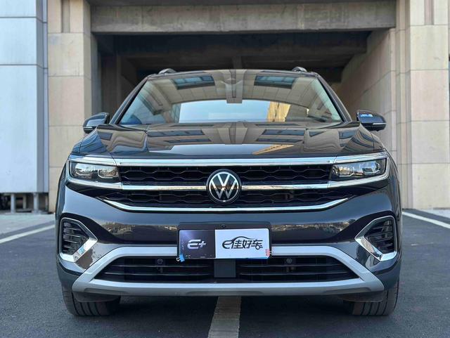 Volkswagen Tiguan 2023, фото 2
