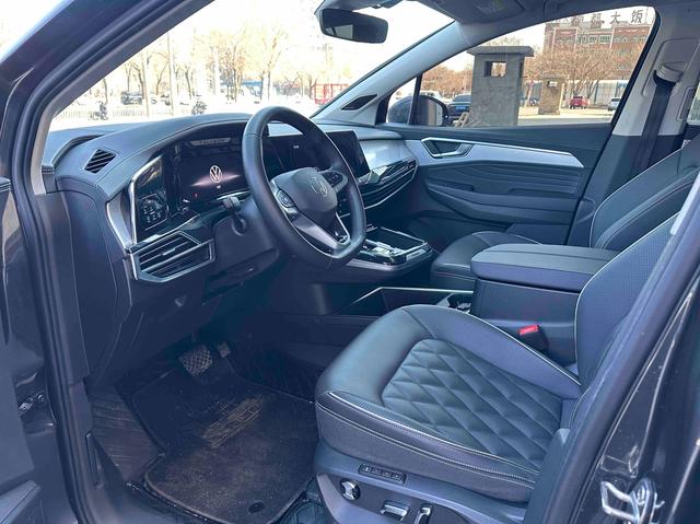 Volkswagen Tiguan 2023, фото 4