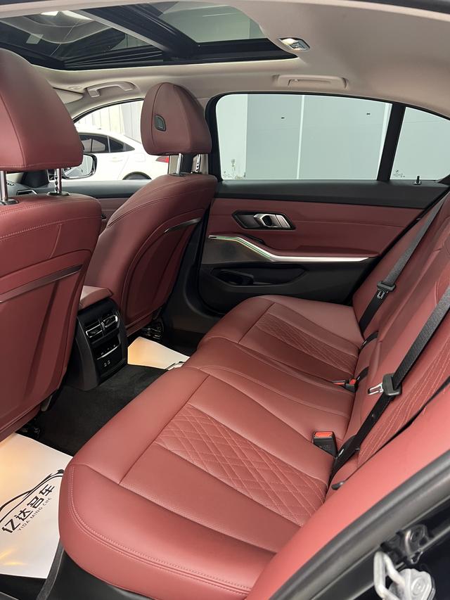 BMW 3 2023, фото 16