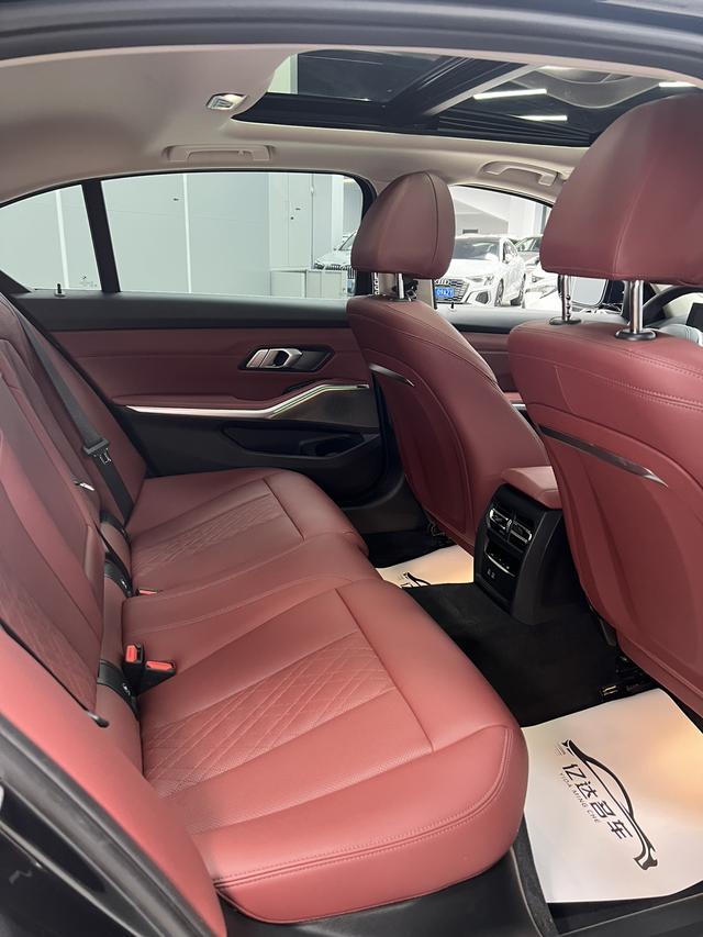 BMW 3 2023, фото 17