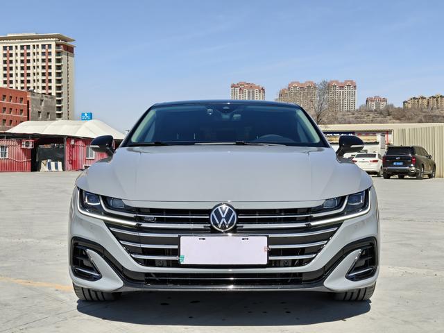 Volkswagen CC 2023, фото 2