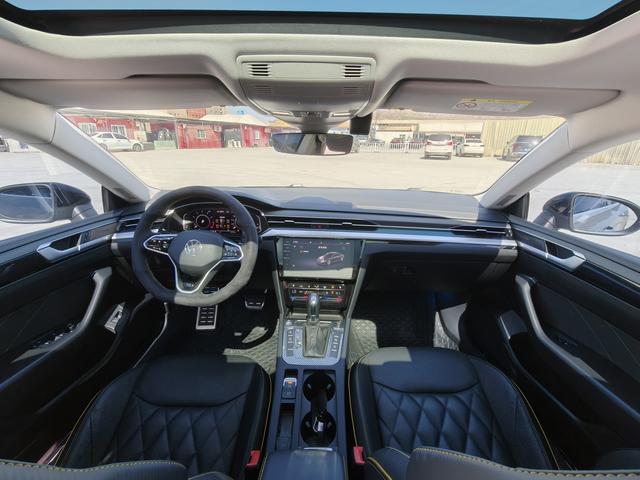 Volkswagen CC 2023, фото 6