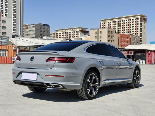 Volkswagen CC 2023, фото 8