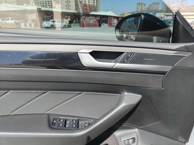 Volkswagen CC 2023, фото 12