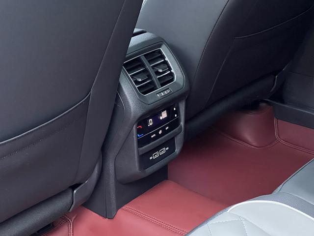 Volkswagen Tayron 2023, фото 15
