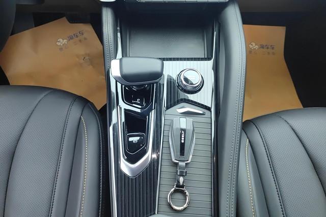 Geely Xingyue L 2024, фото 16