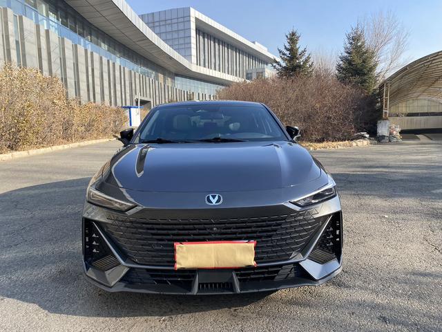 Changan UNI-V 2022, фото 2