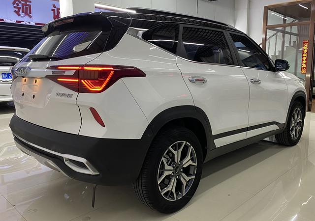 Kia Seltos 2021, фото 4