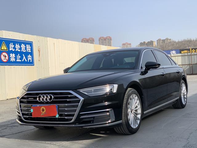 Audi A8 2021, 3 л турбо, автомат, полный, пробег 50 000 км — авто из Китая с пробегом