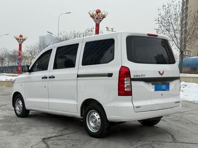 Wuling Hongguang V 2022, фото 7