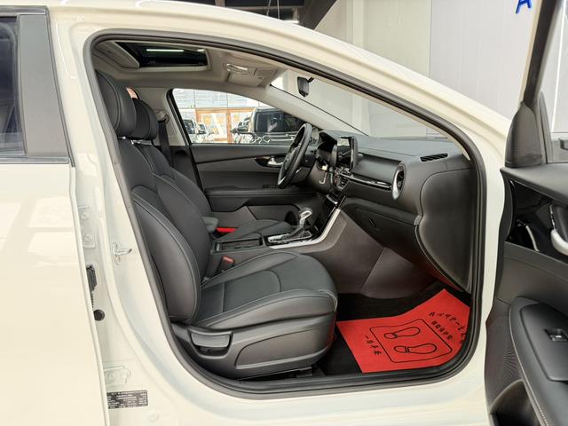 Kia K3 2021, фото 15