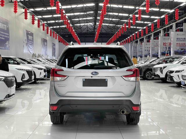 Subaru Forester 2022, фото 15