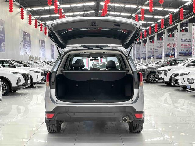 Subaru Forester 2022, фото 17