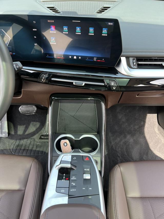 BMW X1 2023, фото 16