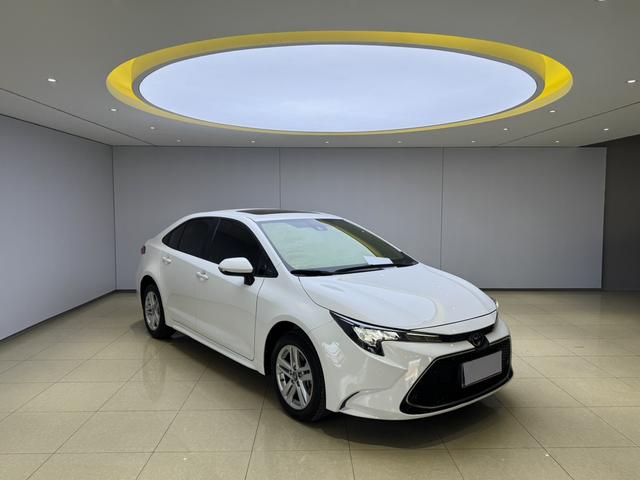 Toyota Corolla 2022, фото 3