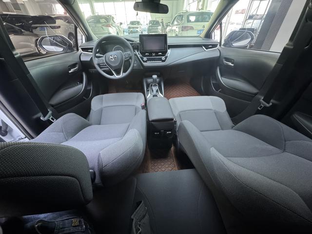 Toyota Corolla 2022, фото 9