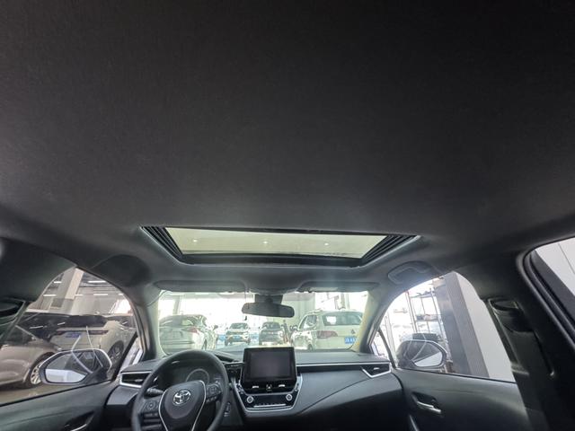 Toyota Corolla 2022, фото 10