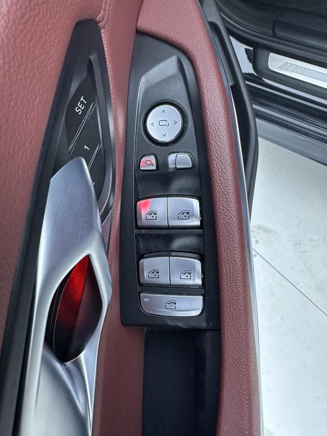 BMW 3 2023, фото 17