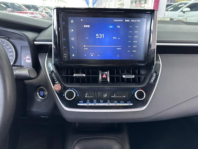 Toyota Corolla 2021, фото 15
