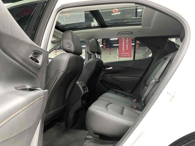 Chevrolet Equinox 2022, фото 11