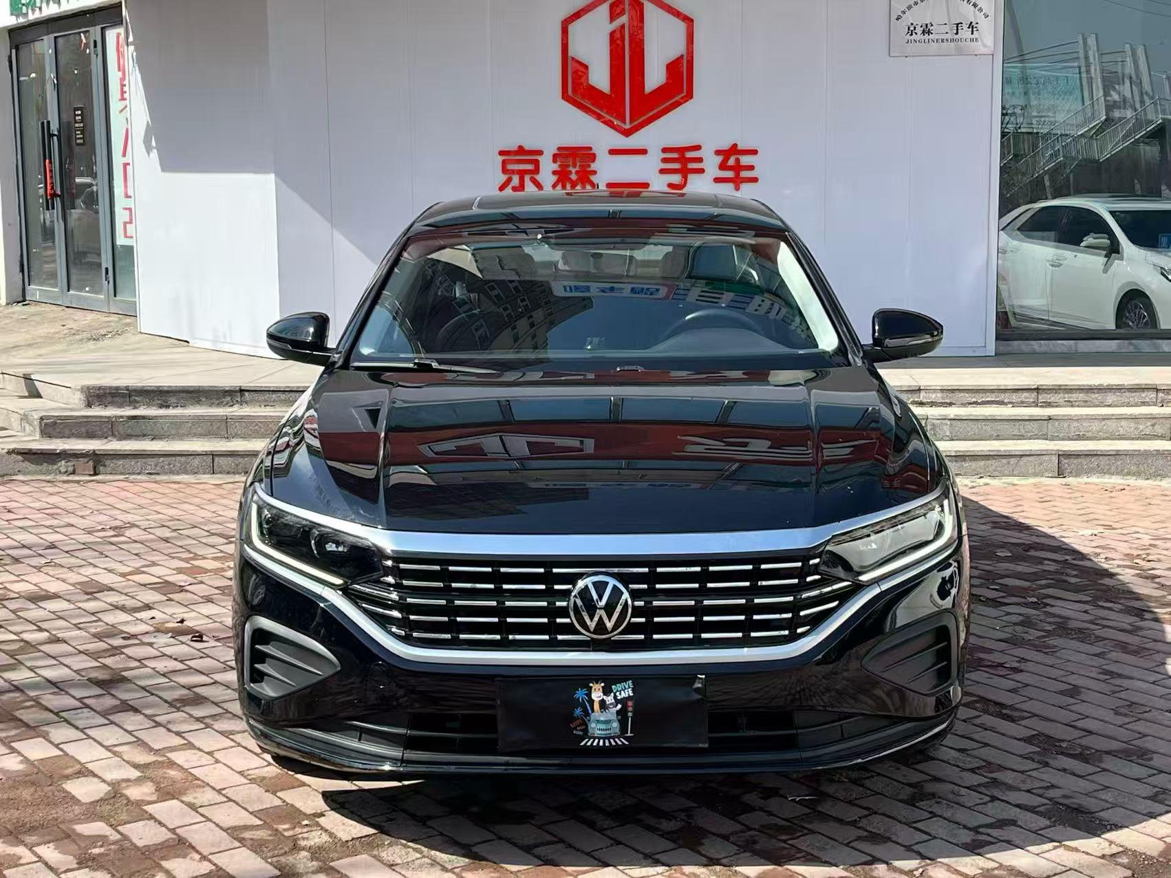 Volkswagen Passat 2022, фото 2