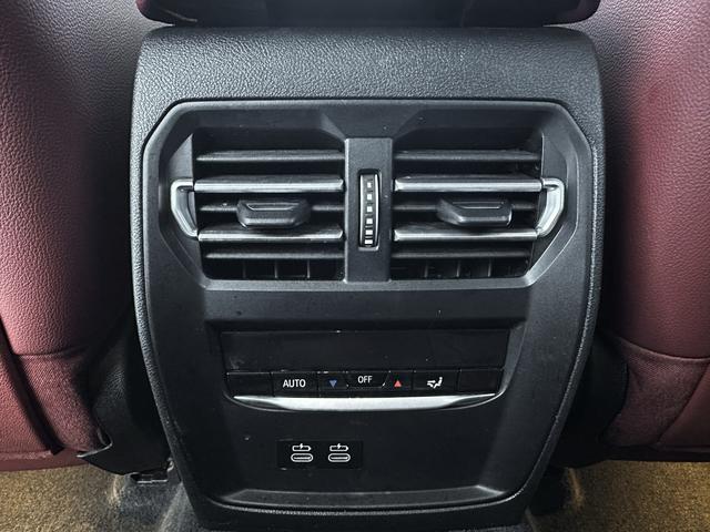 BMW 3 2023, фото 18