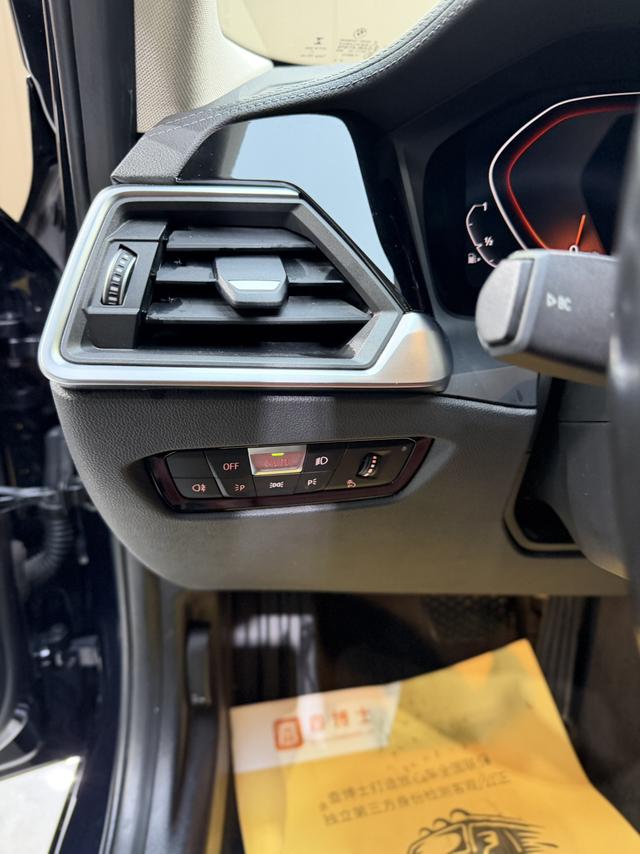 BMW 3 2022, фото 13